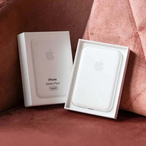 Evo Magnetic Wireless 20W Fast charging Powerbank For All IPHONE and iwatches Series