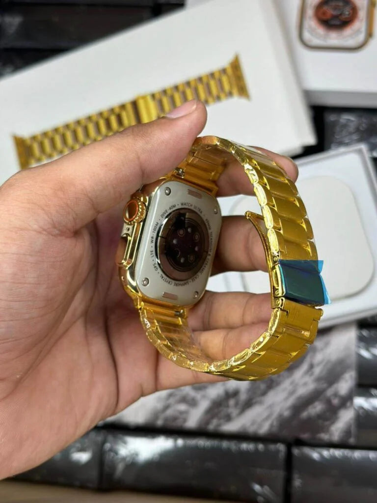 Evo Ultra Watch Gold 49mm with Metal Chain Belt
