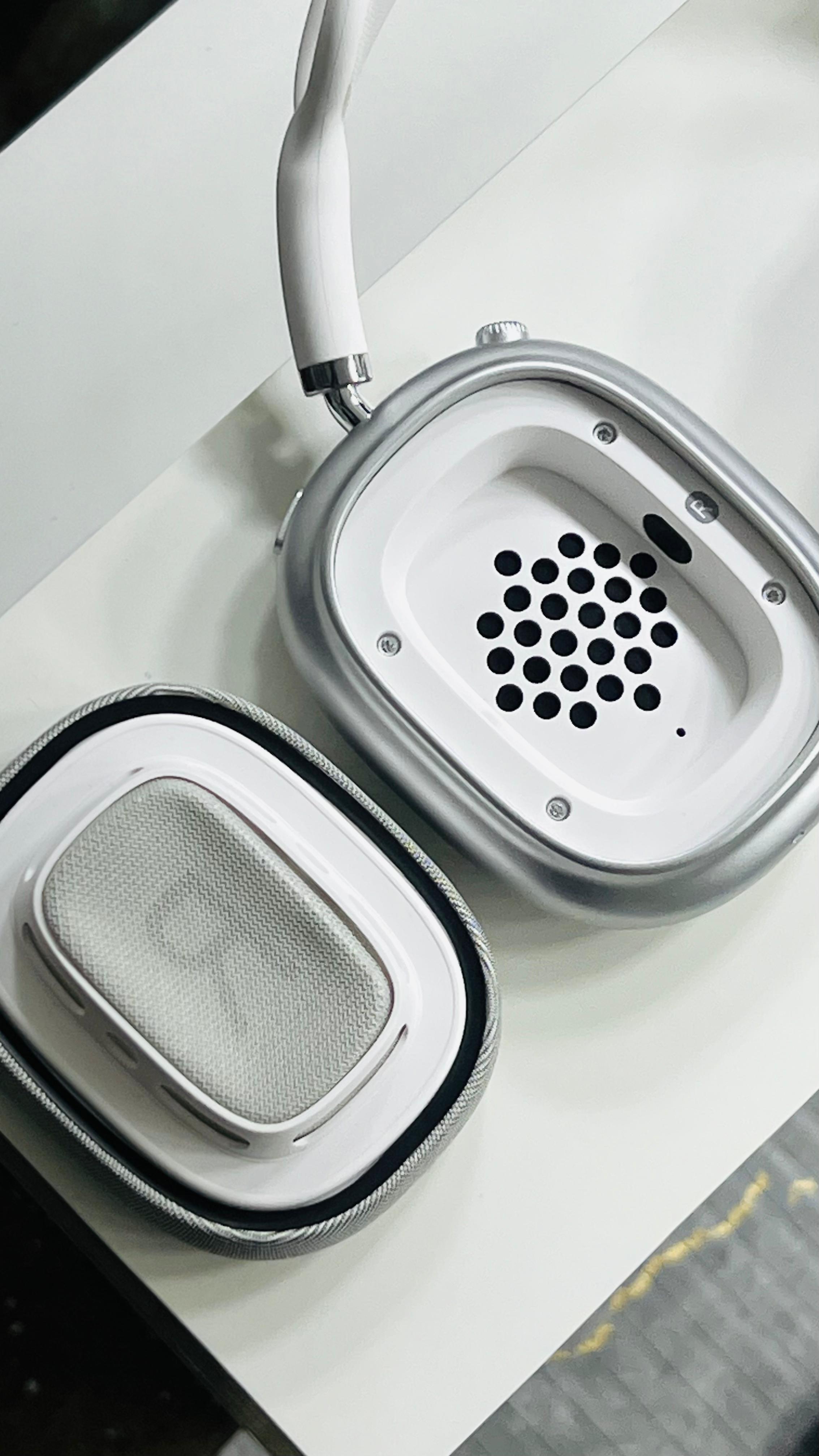 Evopods Max - ANC Wireless Over-Ear Headphones, Transparency Mode, Personalized Spatial Audio, Dolby Atmos 24H Battery & Deep Bass